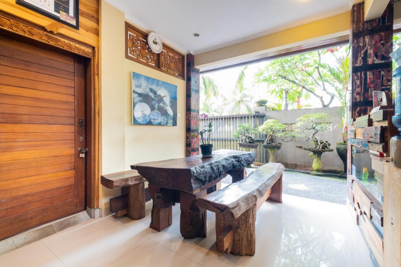 The Point Surfcamp Bali Hotel Pulukan Exterior photo