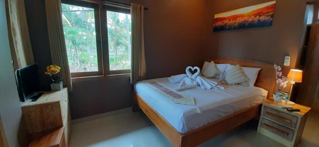 The Point Surfcamp Bali Hotel Pulukan Exterior photo