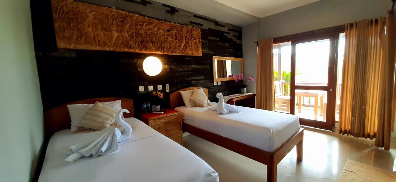 The Point Surfcamp Bali Hotel Pulukan Exterior photo